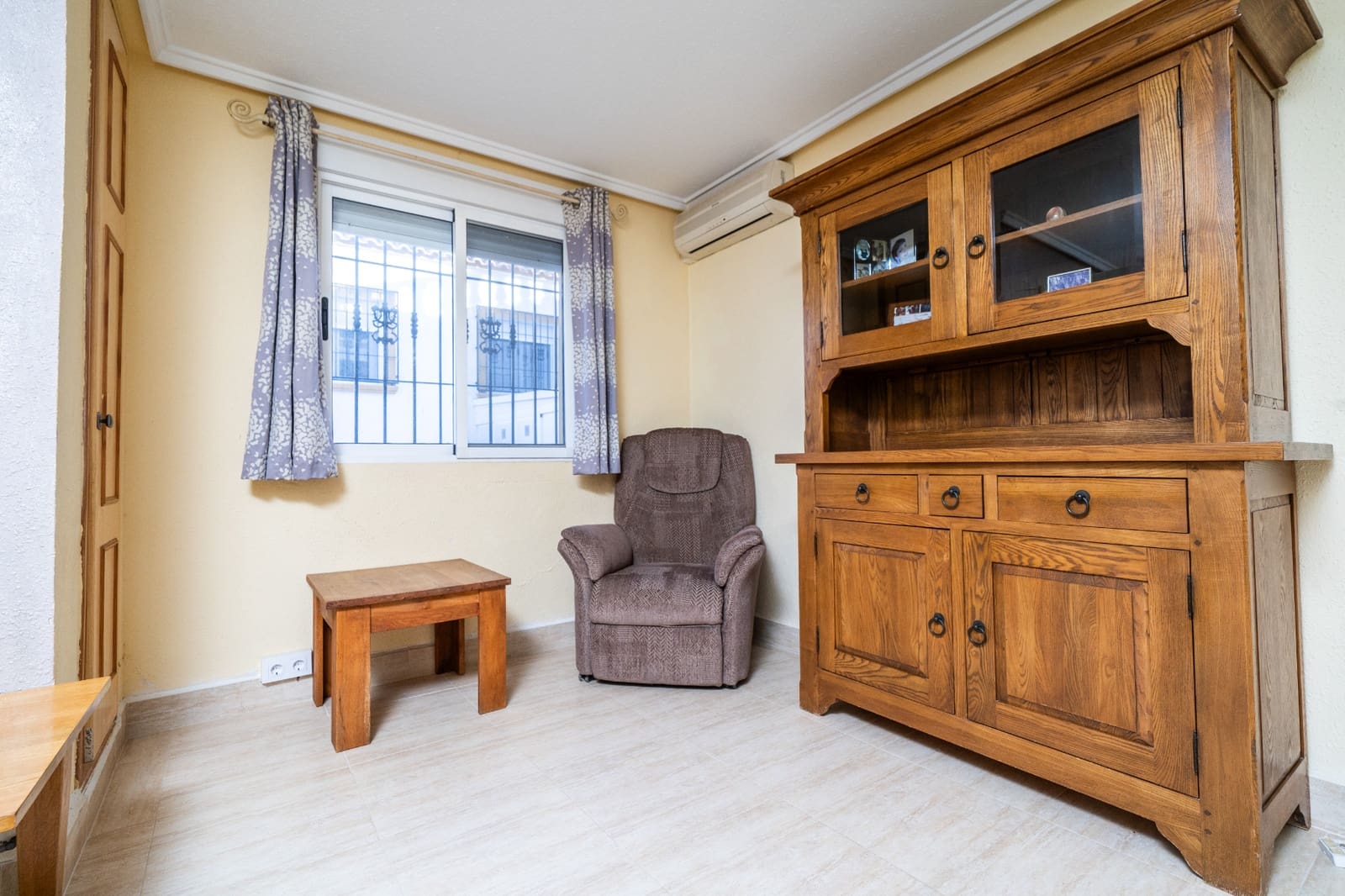 2 Zimmer Reihenhaus zu verkaufen in La Marina mit Pool - 179.000 € (Ref: 9523472)