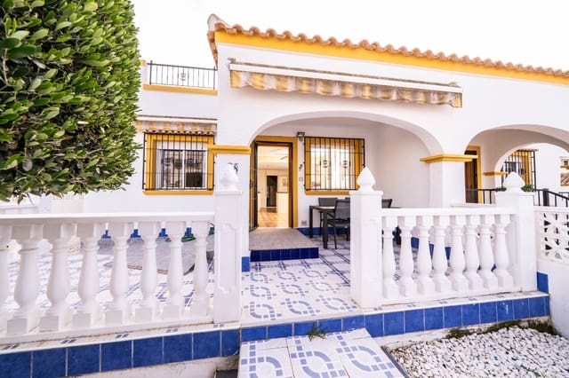 2 Zimmer Reihenhaus zu verkaufen in La Marina, Elche / Elx mit Pool - 179.000 € (Ref: 9523472)