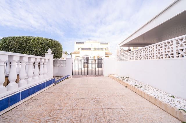 2 Zimmer Reihenhaus zu verkaufen in La Marina, Elche / Elx mit Pool - 179.000 € (Ref: 9523472)