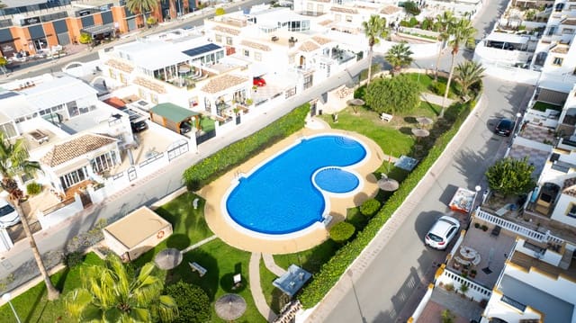 2 Zimmer Reihenhaus zu verkaufen in La Marina, Elche / Elx mit Pool - 179.000 € (Ref: 9523472)