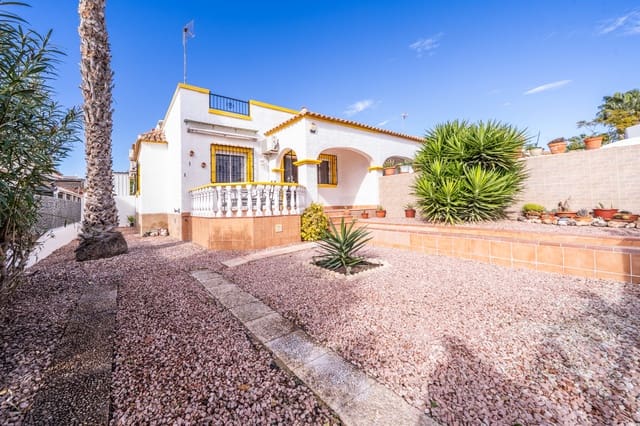 3 soverom Hus til salgs i La Marina, Elche / Elx med svømmebasseng - € 179 950 (Ref: 9539681)