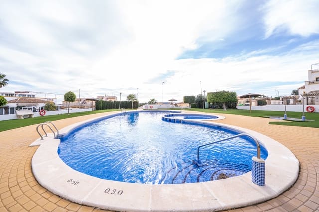 3 soverom Hus til salgs i La Marina, Elche / Elx med svømmebasseng - € 179 950 (Ref: 9539681)