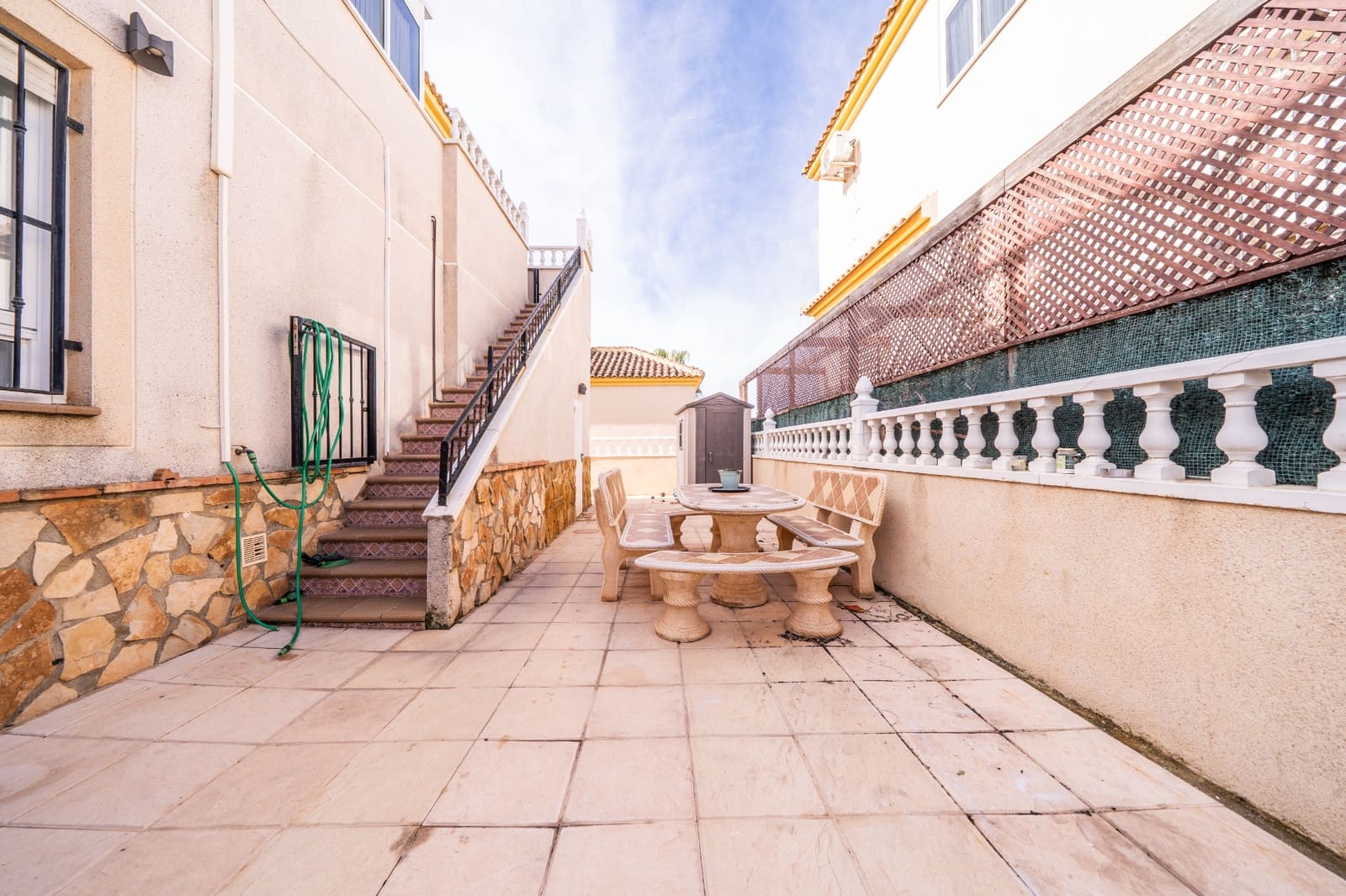 3 soveværelse Villa til salg i La Marina med swimmingpool - € 199.950 (Ref: 9559763)