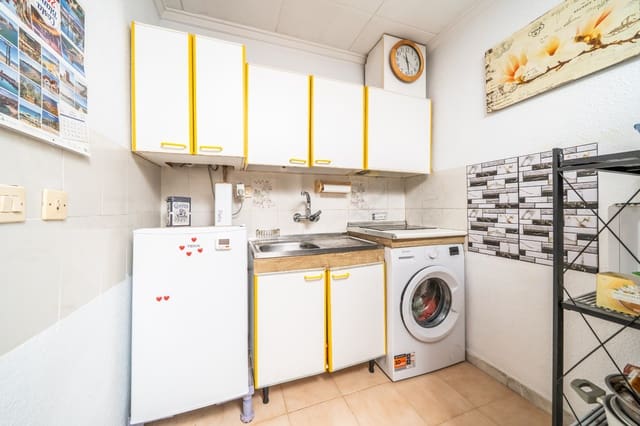 1 soverom Rekkehus til salgs i La Marina, Elche / Elx - € 79 900 (Ref: 9566471)