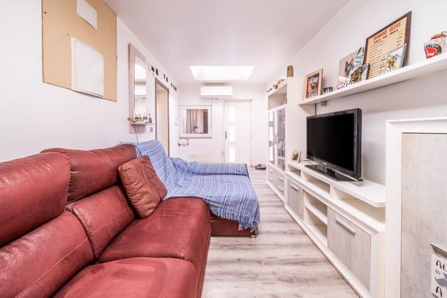 2 sypialnia Willa na sprzedaż w La Marina, Elche / Elx z basenem - 160 000 € (Ref: 9587991)