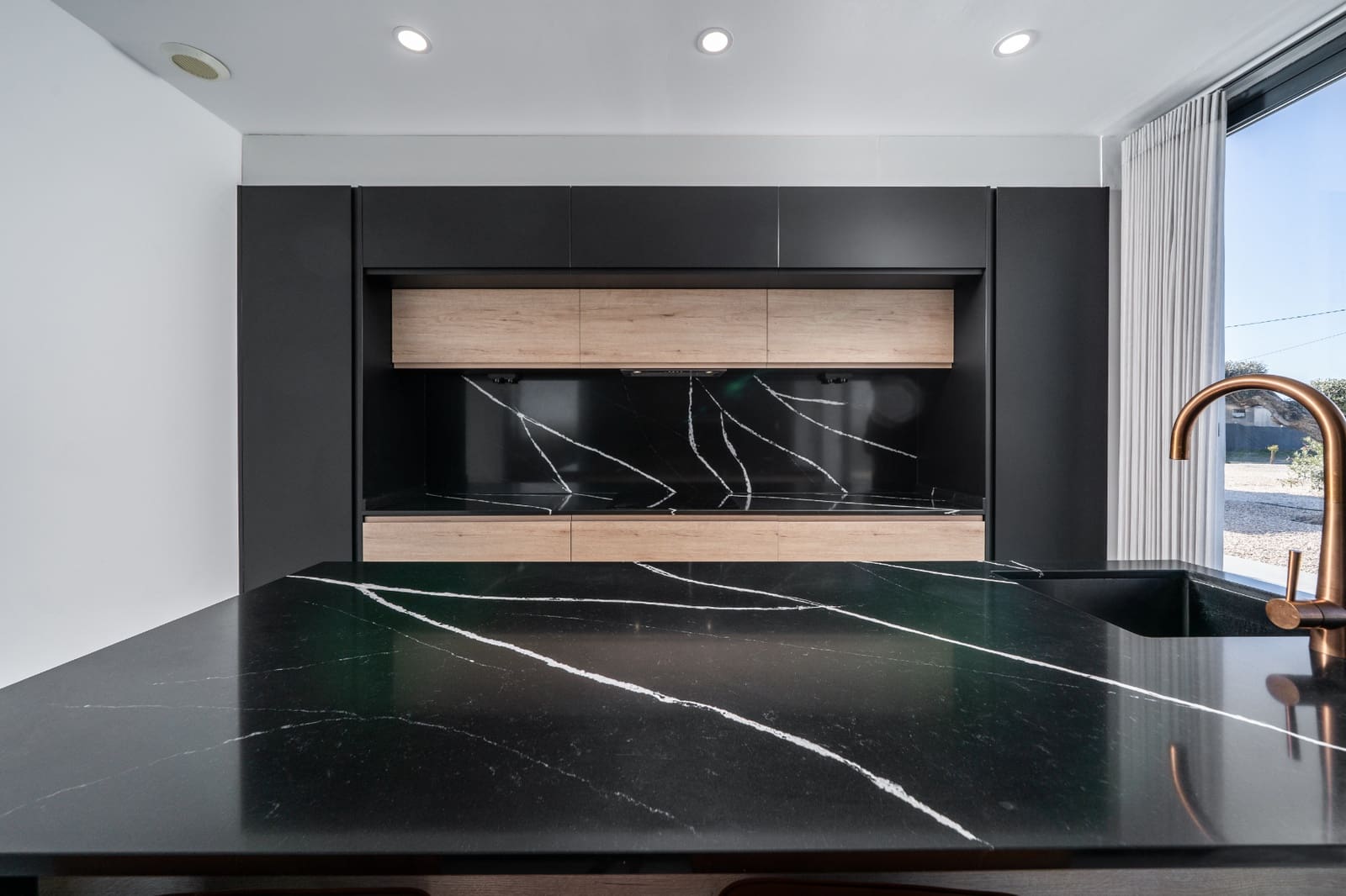 3 makuuhuone Huvila myytävänä paikassa La Marina mukana uima-altaan 
autotalli - 725 000 € (Ref: 9596762)