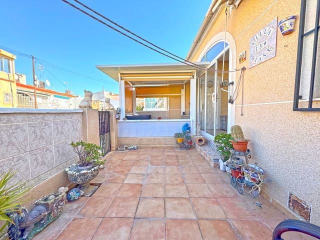 2 soveværelse Semi-Rækkehus til salg i La Marina, Elche / Elx - € 112.000 (Ref: 9626653)