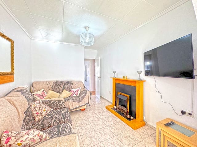 2 soveværelse Semi-Rækkehus til salg i La Marina, Elche / Elx - € 112.000 (Ref: 9626653)