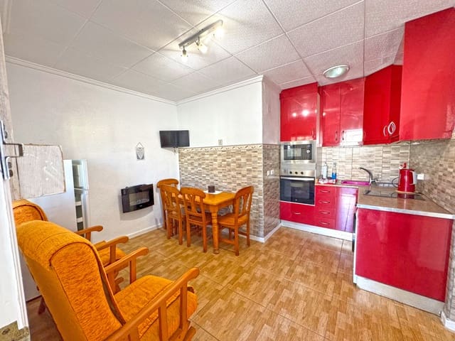 2 soveværelse Semi-Rækkehus til salg i La Marina, Elche / Elx - € 112.000 (Ref: 9626653)