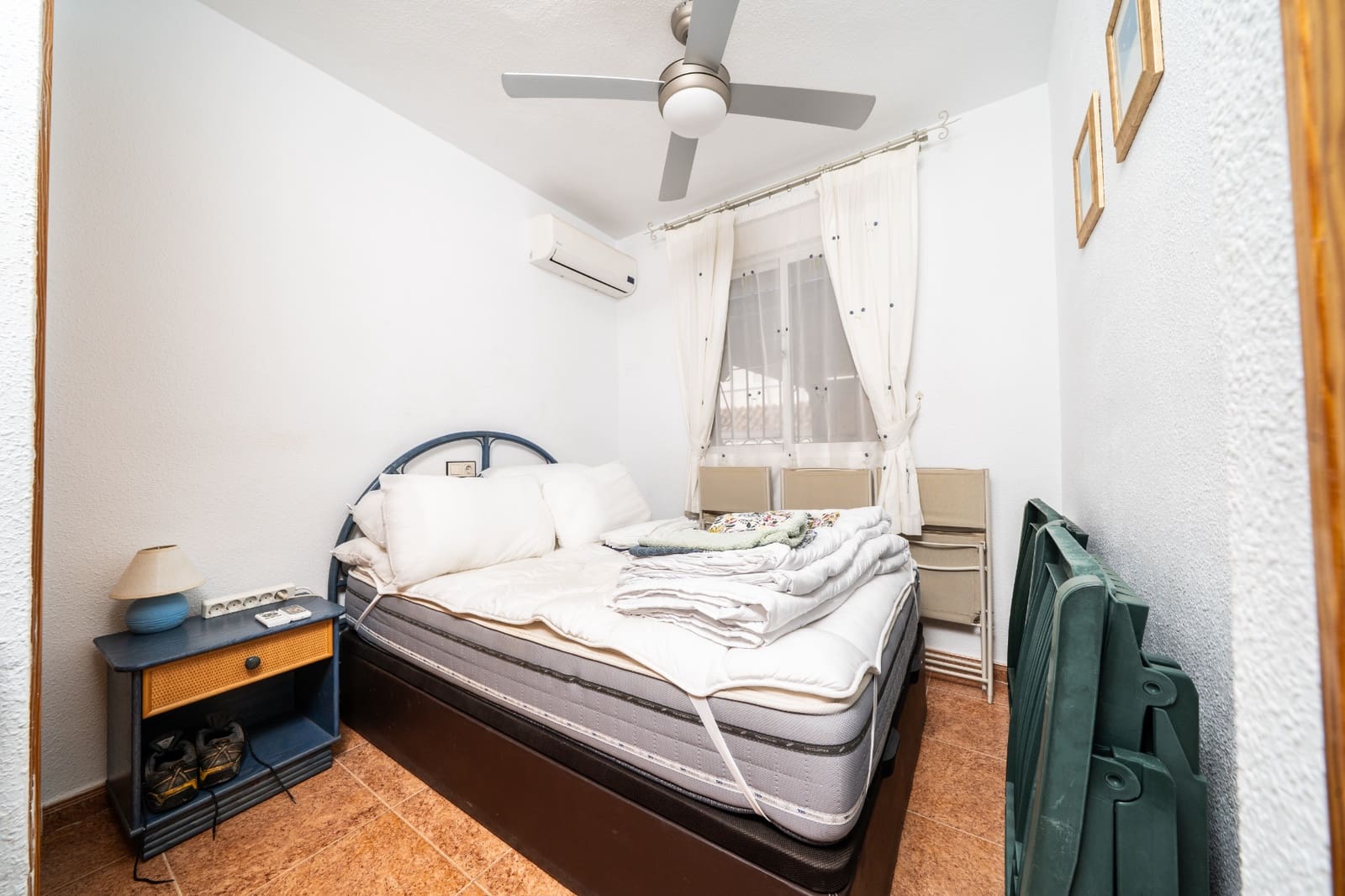 3 soverom Kjedet enebolig til salgs i La Marina med svømmebasseng - € 199 950 (Ref: 9626654)