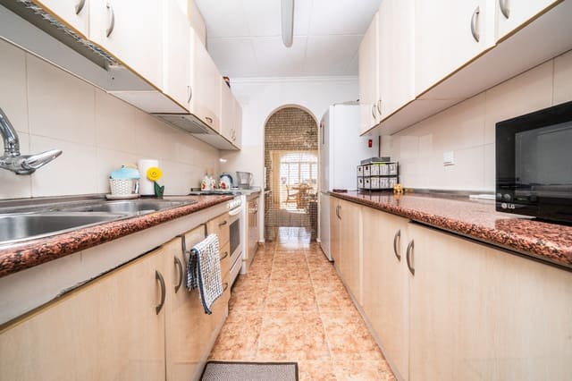 4 soverom Villa til salgs i La Marina, Elche / Elx med svømmebasseng - € 265 000 (Ref: 9635218)