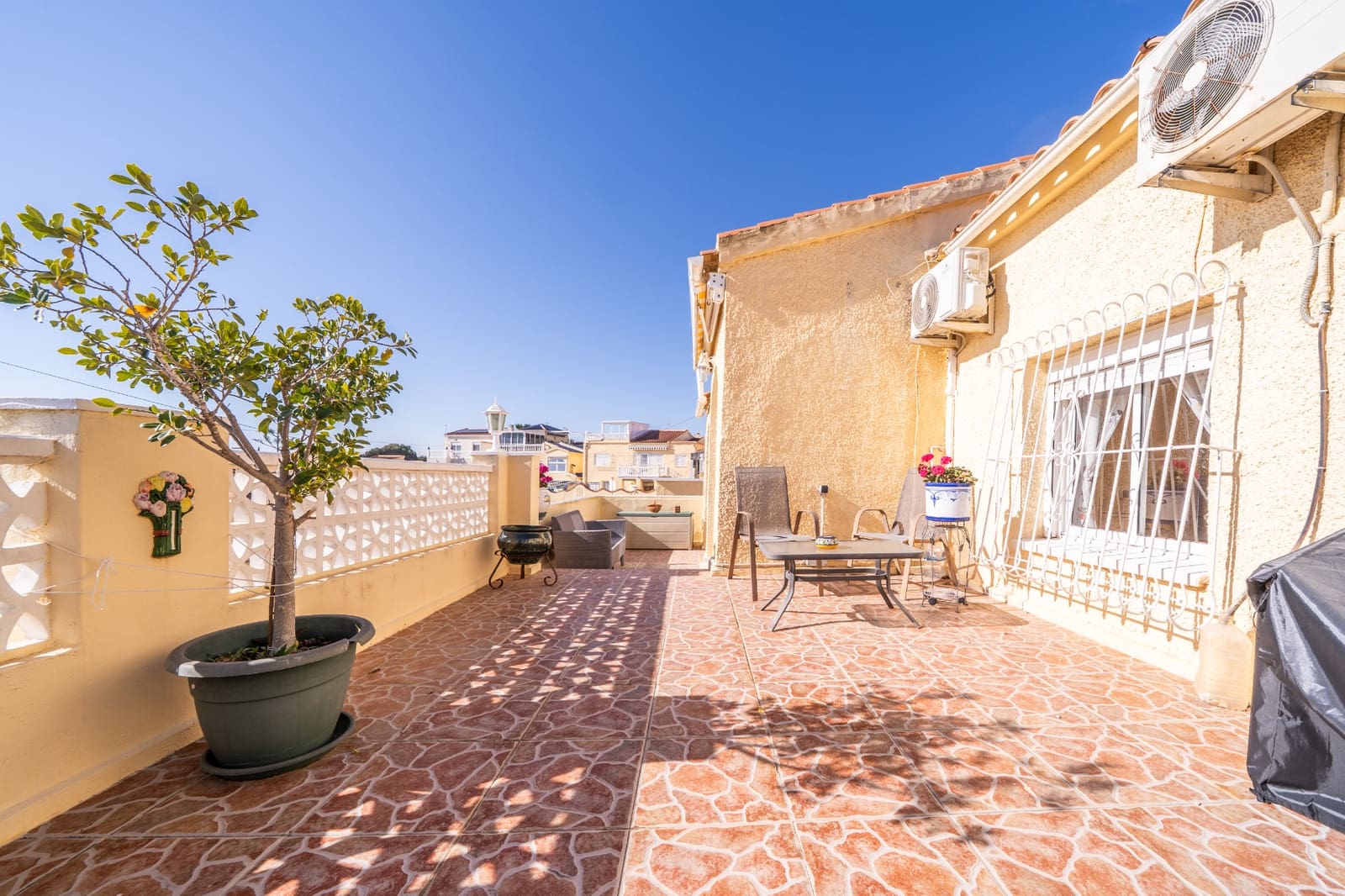 4 soverom Villa til salgs i La Marina med svømmebasseng - € 265 000 (Ref: 9635218)