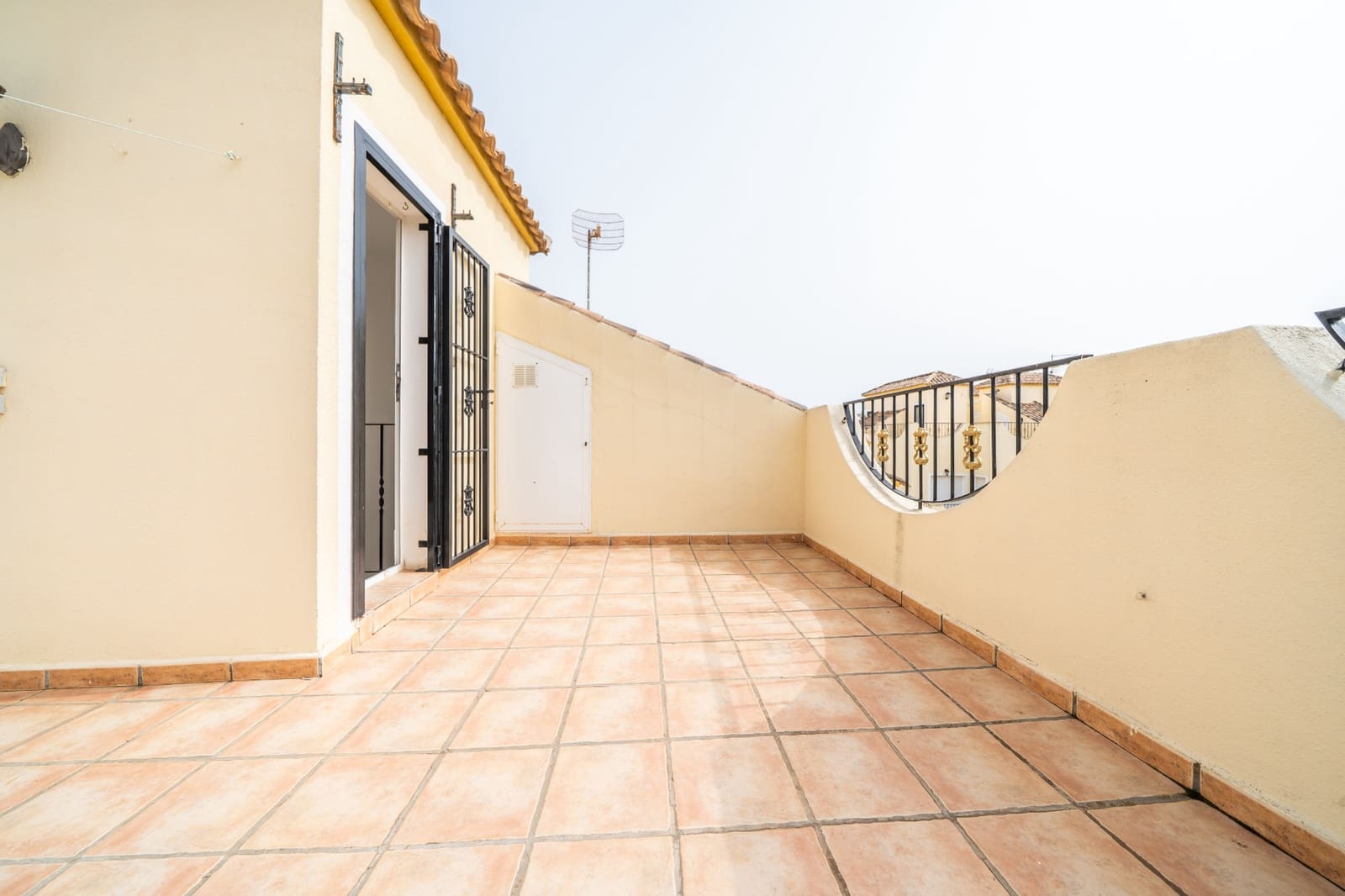 3 bedroom Terraced Villa for sale in La Marina with pool - € 195,000 (Ref: 9650717)