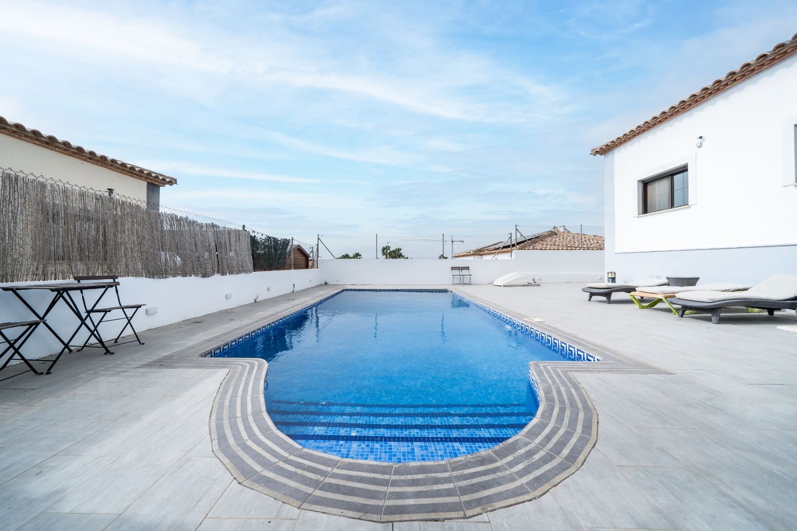 3 Zimmer Villa zu verkaufen in La Marina mit Pool - 410.000 € (Ref: 9653342)