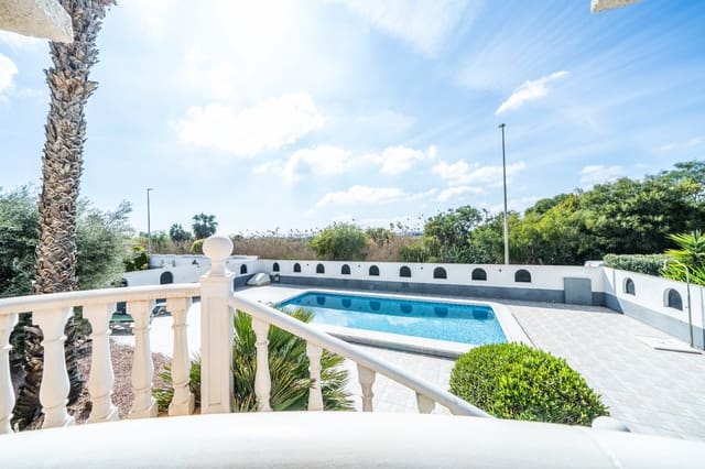 3 Zimmer Villa zu verkaufen in La Marina, Elche / Elx mit Pool Garage - 310.000 € (Ref: 9679228)