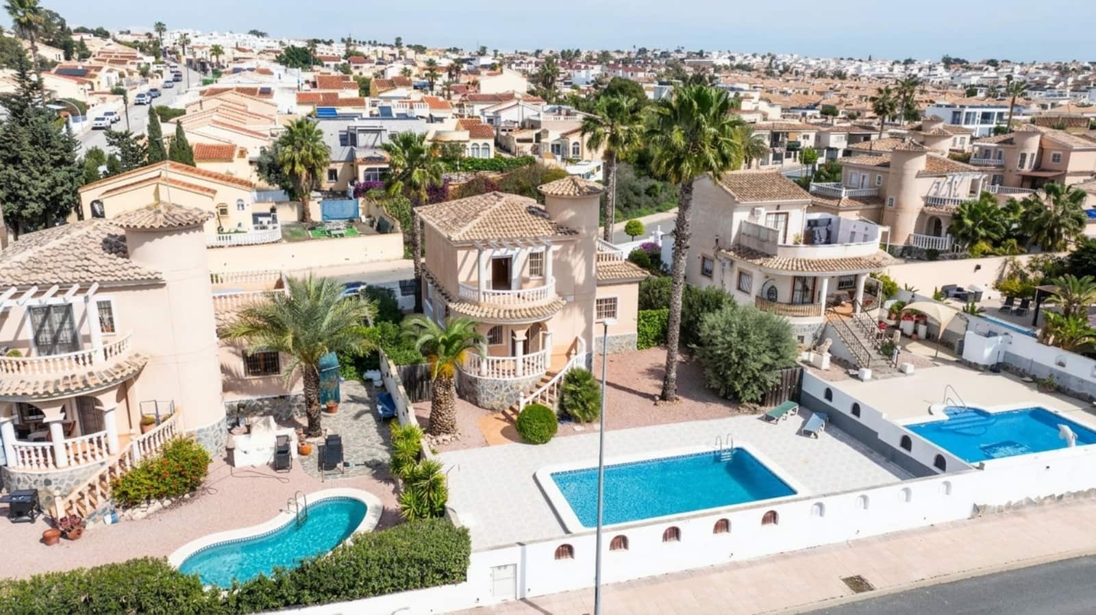 3 Zimmer Villa zu verkaufen in La Marina mit Pool Garage - 310.000 € (Ref: 9679228)