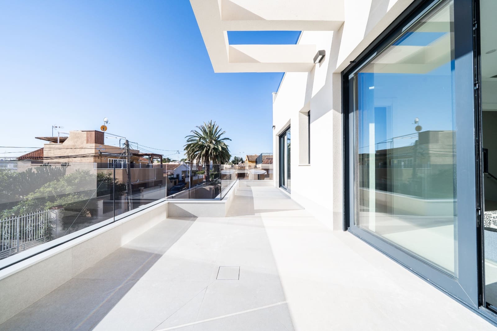 4 soverom Villa til salgs i Guardamar del Segura med svømmebasseng - € 660 000 (Ref: 9734089)