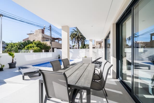 4 slaapkamer Villa te koop in Guardamar del Segura met zwembad - € 660.000 (Ref: 9734089)