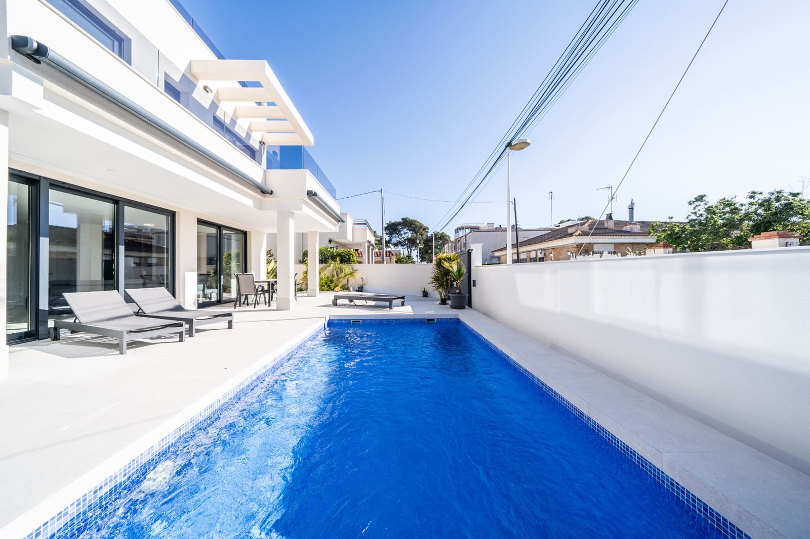 4 soverom Villa til salgs i Guardamar del Segura med svømmebasseng - € 660 000 (Ref: 9734089)