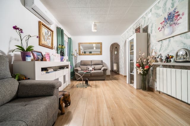 2 chambre Villa/Maison à vendre à La Marina, Elche / Elx avec piscine - 179 000 € (Ref: 9739157)