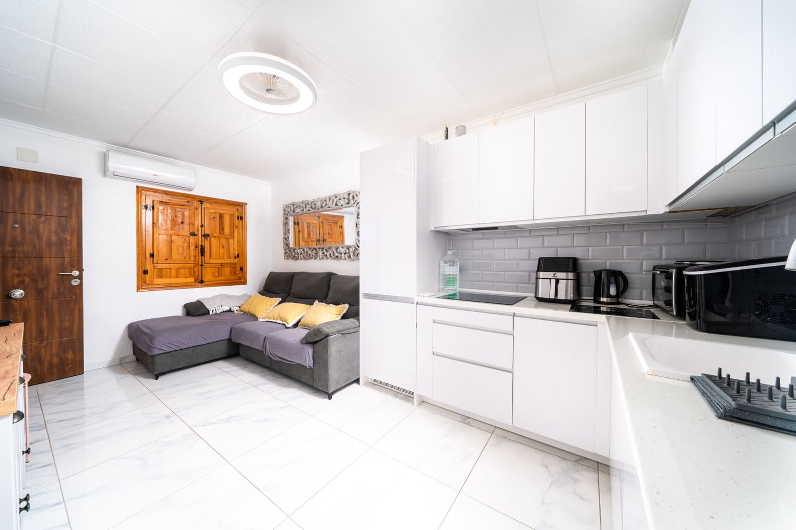 2 soveværelse Byhus til salg i La Marina - € 129.500 (Ref: 9748252)