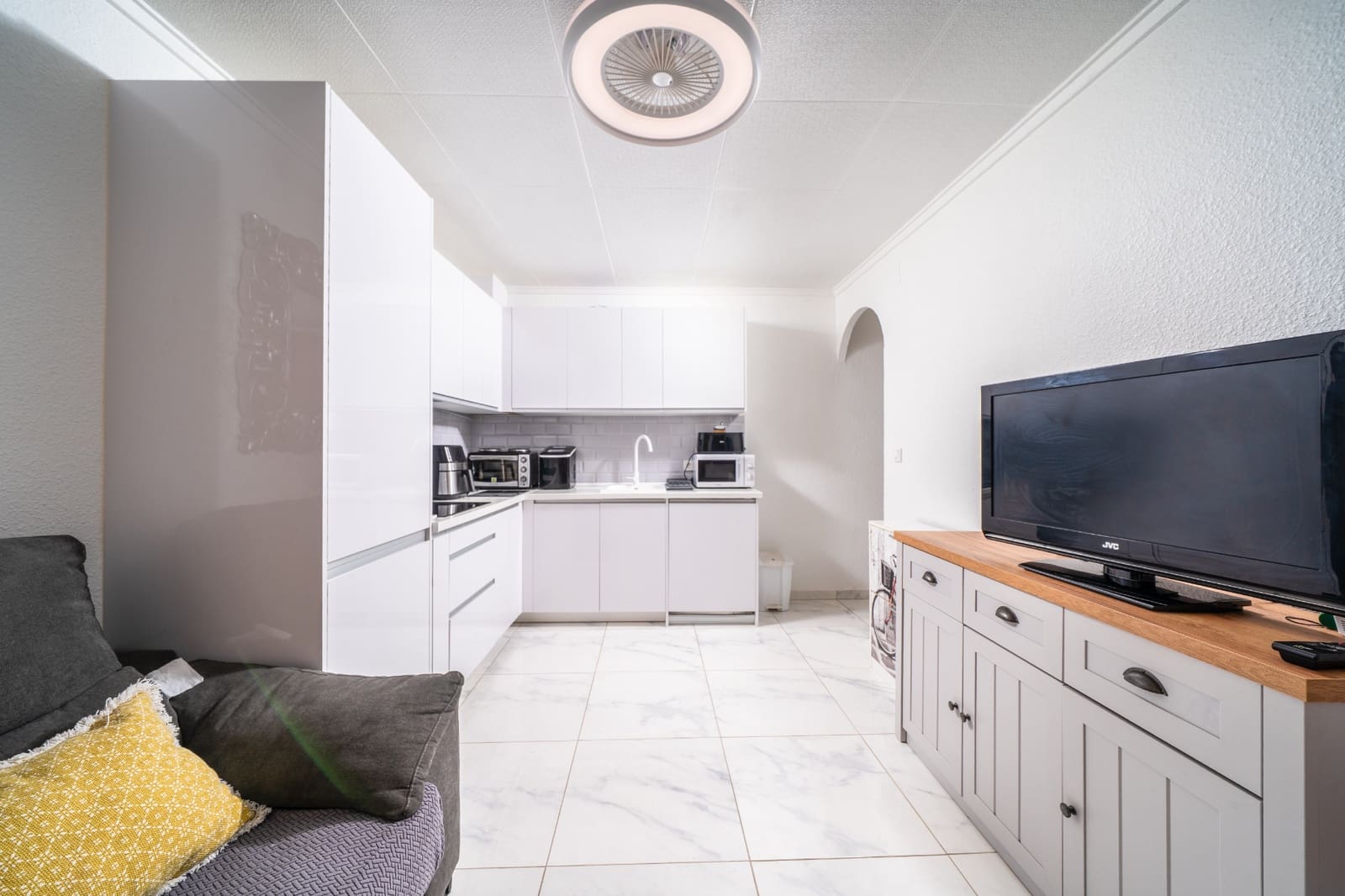 2 soveværelse Byhus til salg i La Marina - € 129.500 (Ref: 9748252)