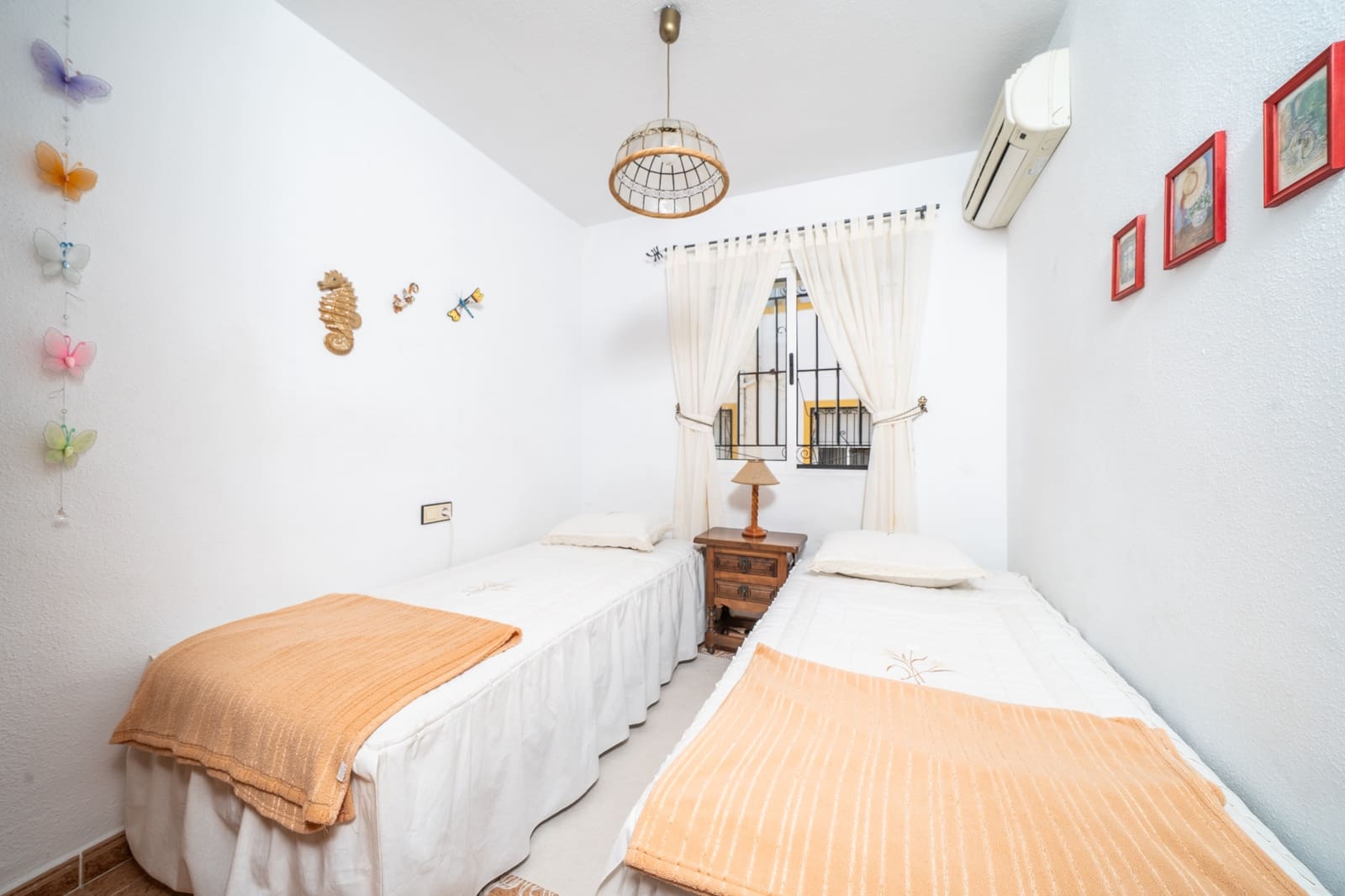 3 bedroom Semi-detached Villa for sale in La Marina with pool - € 179,000 (Ref: 9752581)