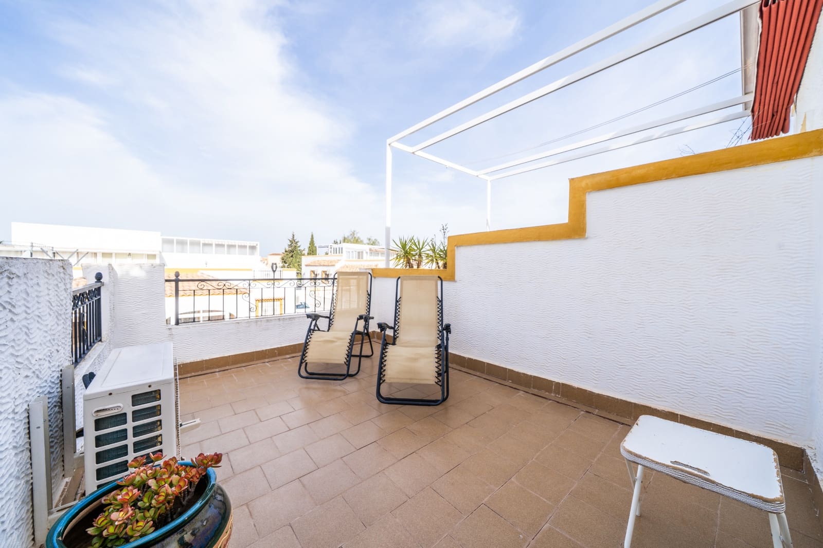 3 bedroom Semi-detached Villa for sale in La Marina with pool - € 179,000 (Ref: 9752581)