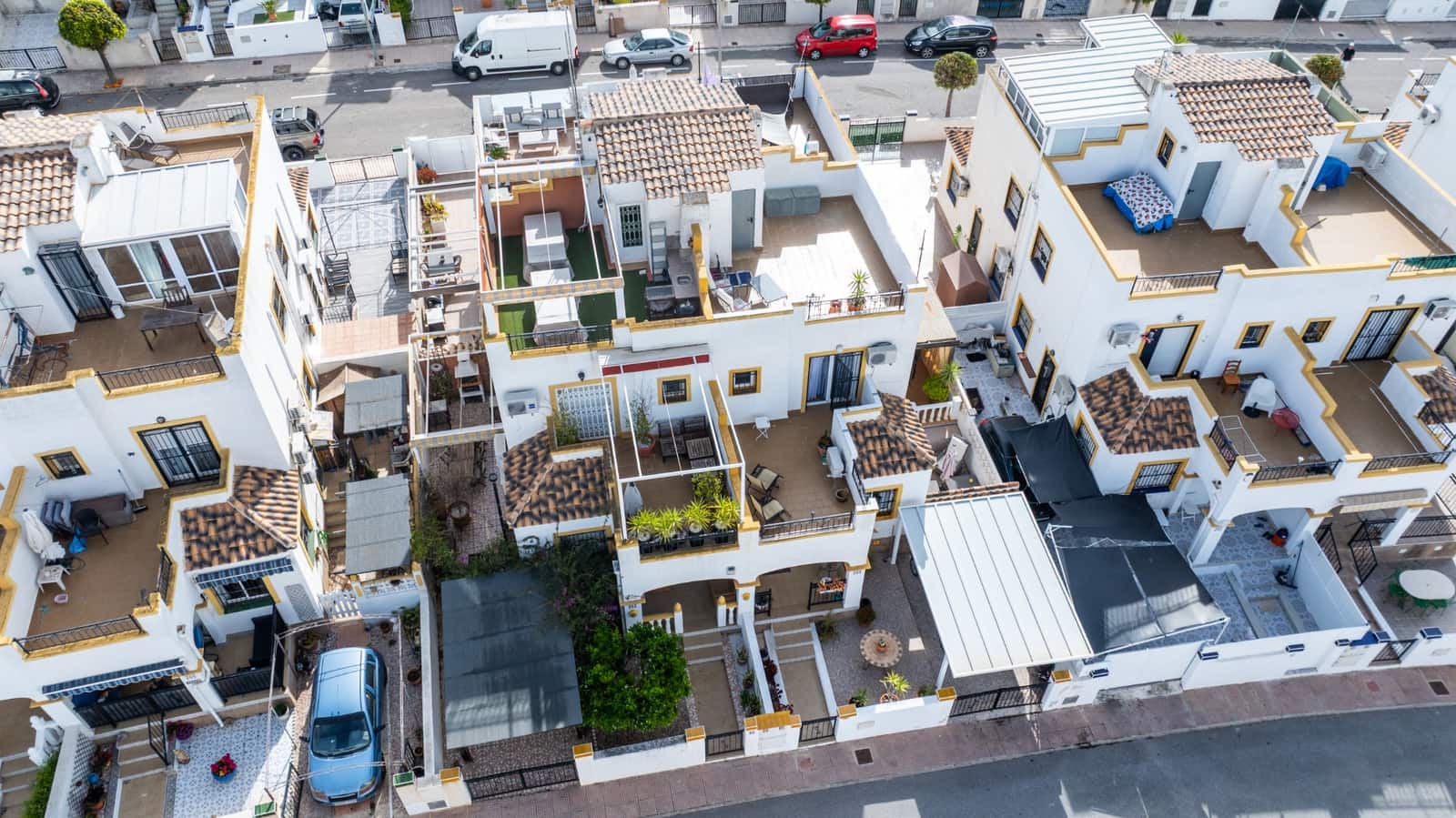 3 bedroom Semi-detached Villa for sale in La Marina with pool - € 179,000 (Ref: 9752581)