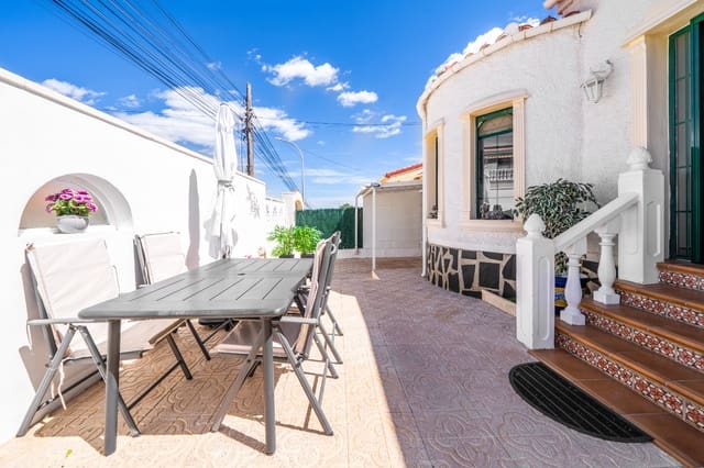 3 sovrum Villa till salu i La Marina, Elche / Elx - 225 000 € (Ref: 9752582)