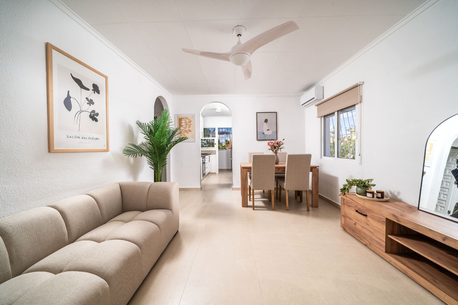 2 soveværelse Villa til salg i La Marina med swimmingpool - € 225.000 (Ref: 9771890)