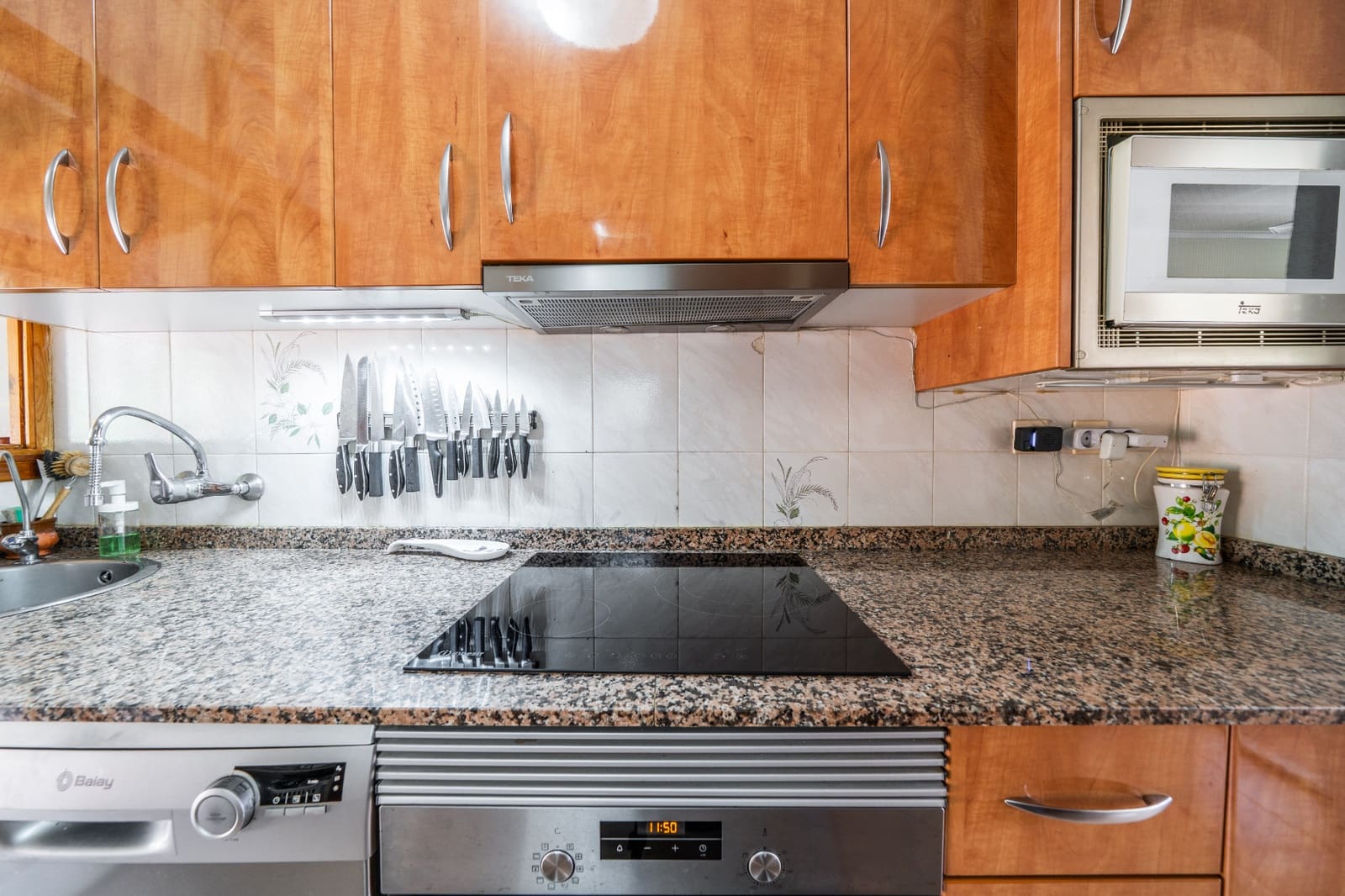 3 bedroom Villa for sale in La Marina with garage - € 220,000 (Ref: 9773542)