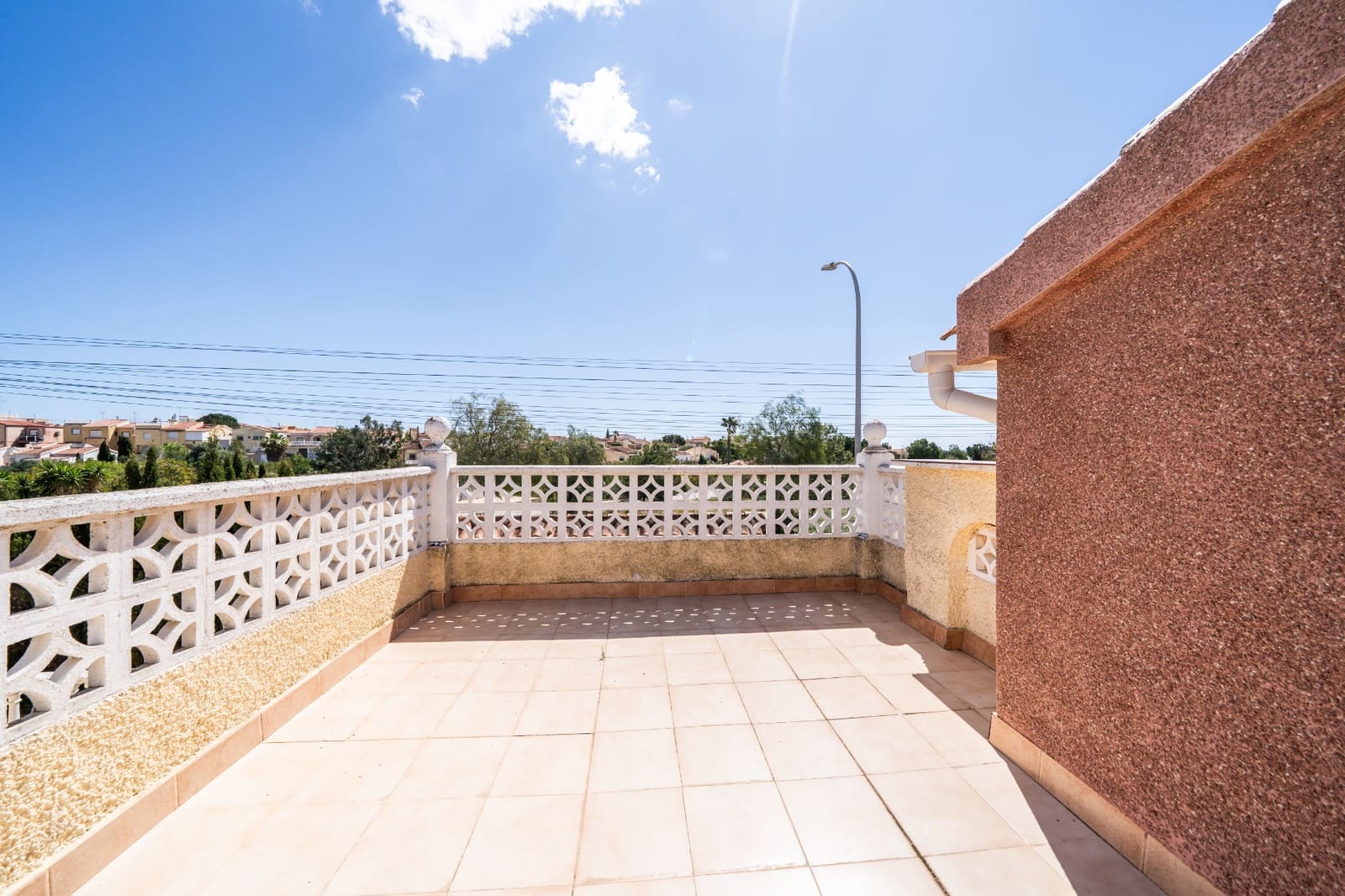 3 bedroom Villa for sale in La Marina with garage - € 220,000 (Ref: 9773542)