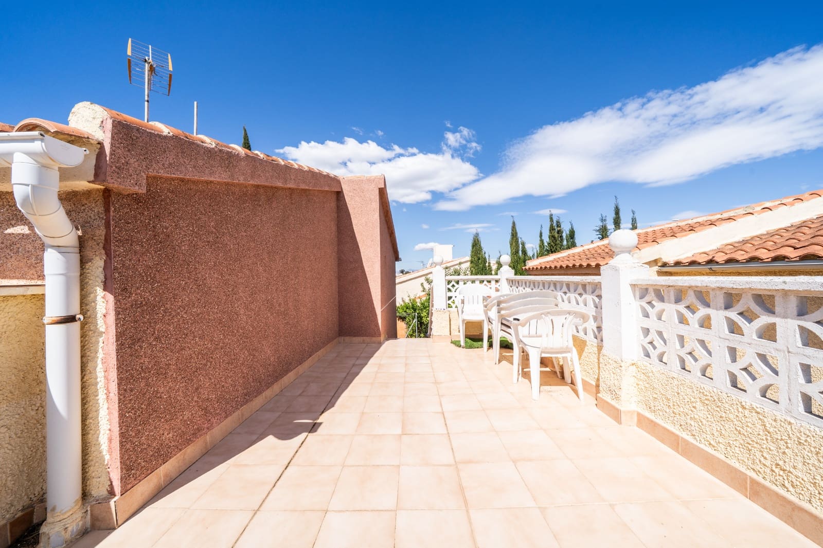 3 bedroom Villa for sale in La Marina with garage - € 220,000 (Ref: 9773542)