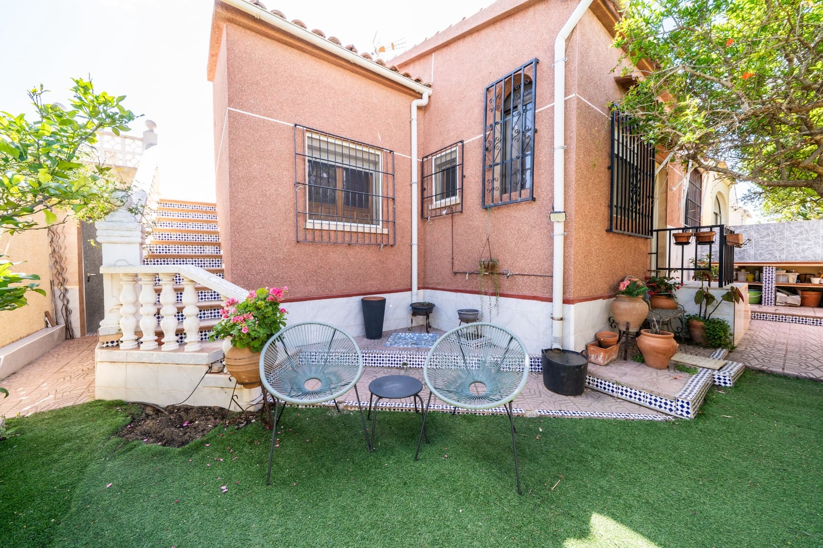 3 bedroom Villa for sale in La Marina with garage - € 220,000 (Ref: 9773542)