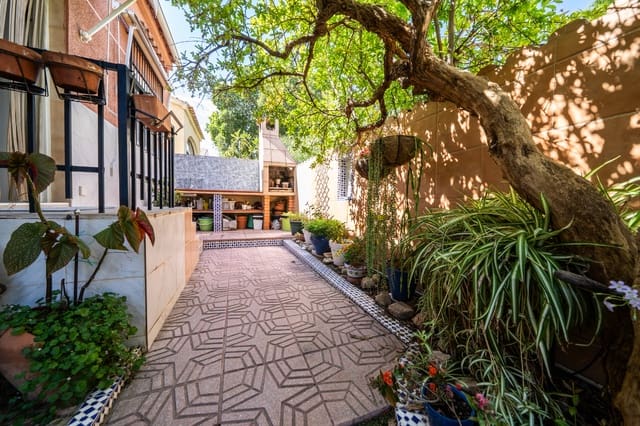 3 soveværelse Villa til salg i La Marina, Elche / Elx med garage - € 220.000 (Ref: 9773542)