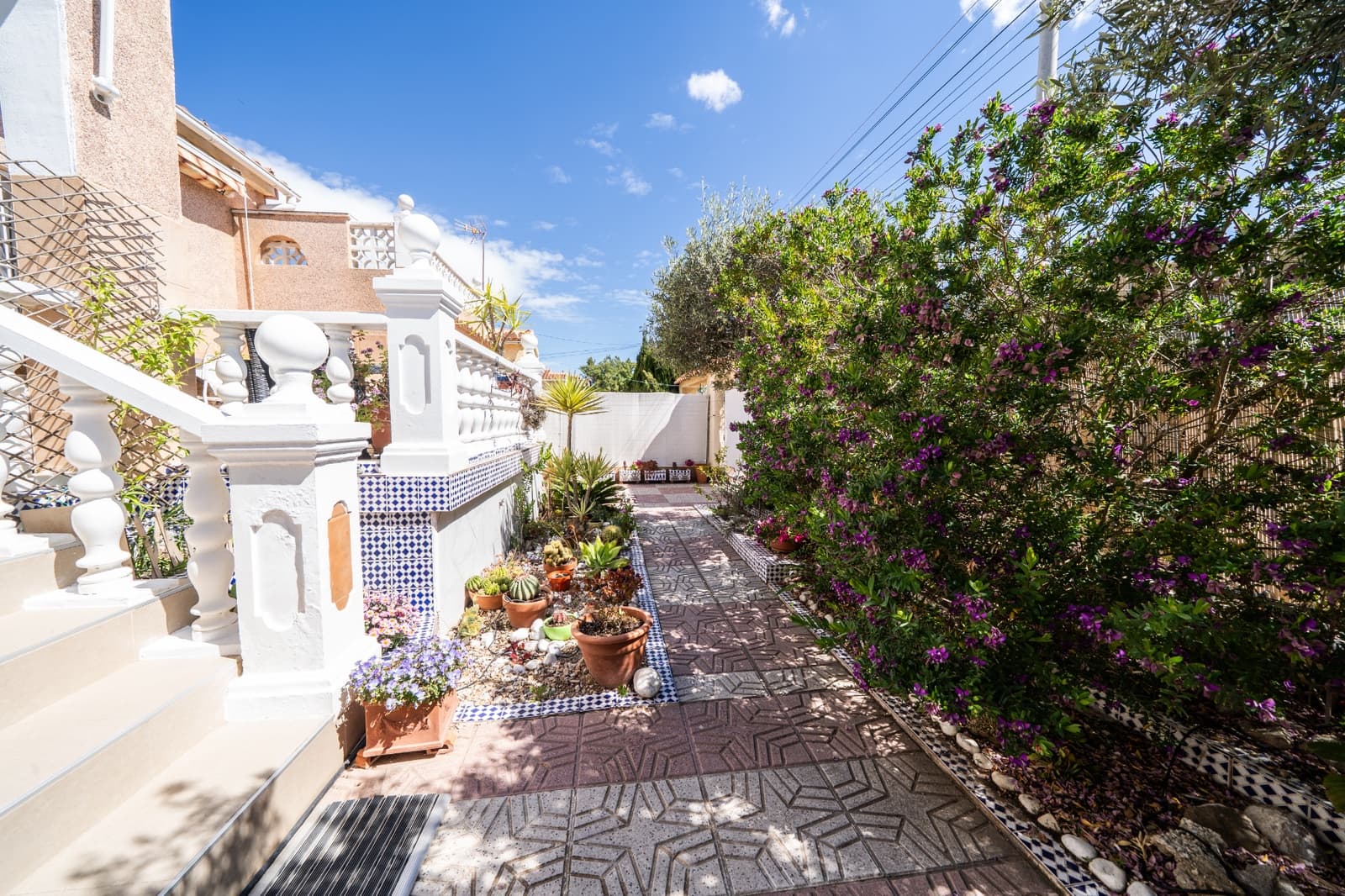 3 bedroom Villa for sale in La Marina with garage - € 220,000 (Ref: 9773542)