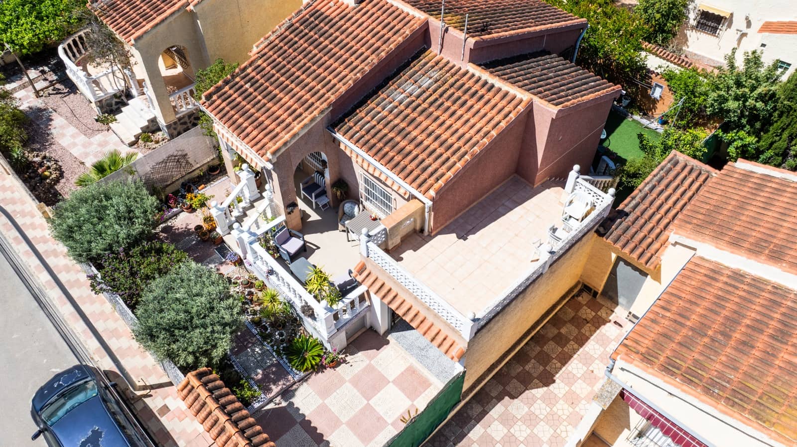 3 bedroom Villa for sale in La Marina with garage - € 220,000 (Ref: 9773542)
