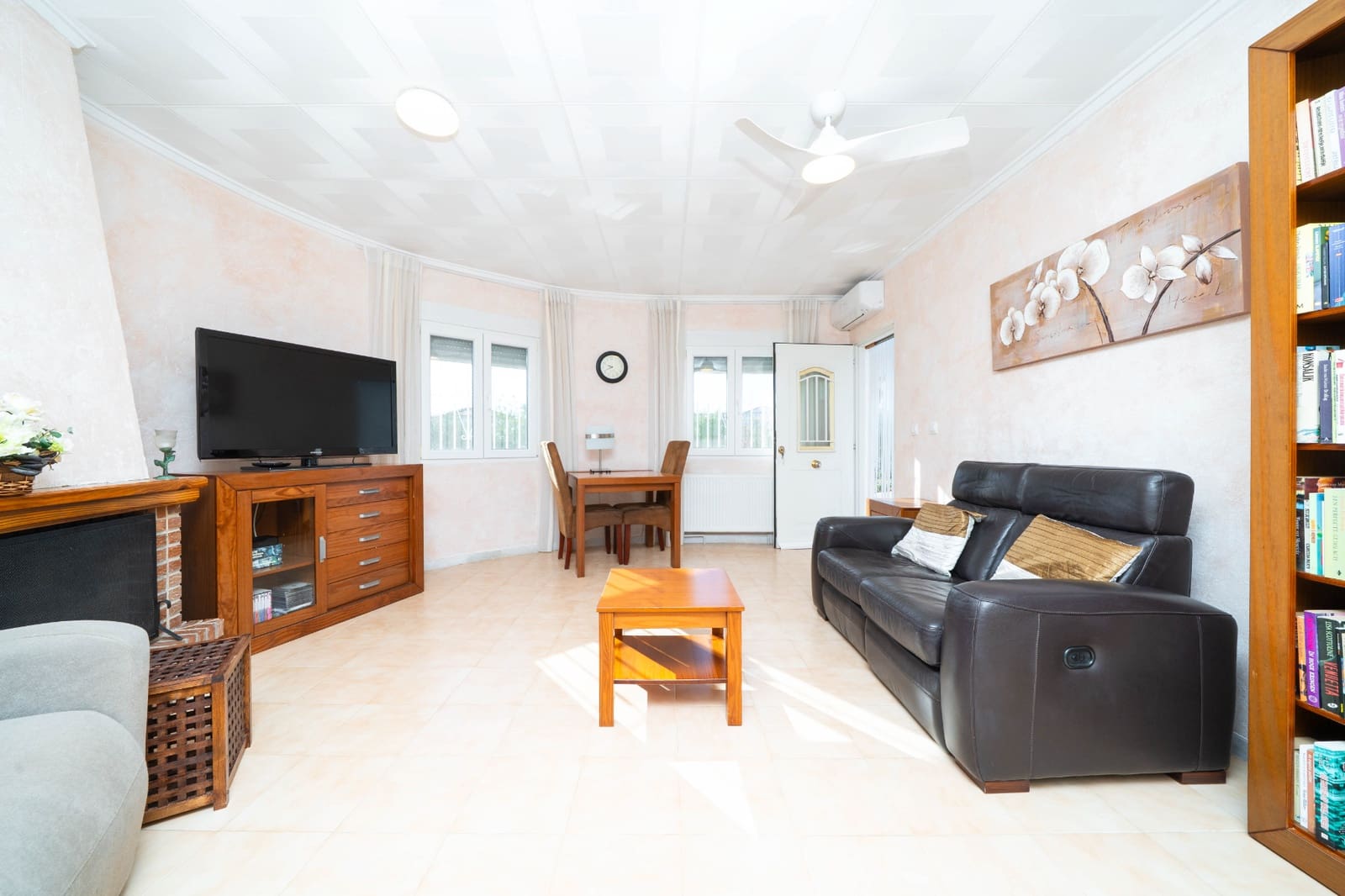 3 soveværelse Villa til salg i La Marina med swimmingpool garage - € 450.000 (Ref: 9775996)