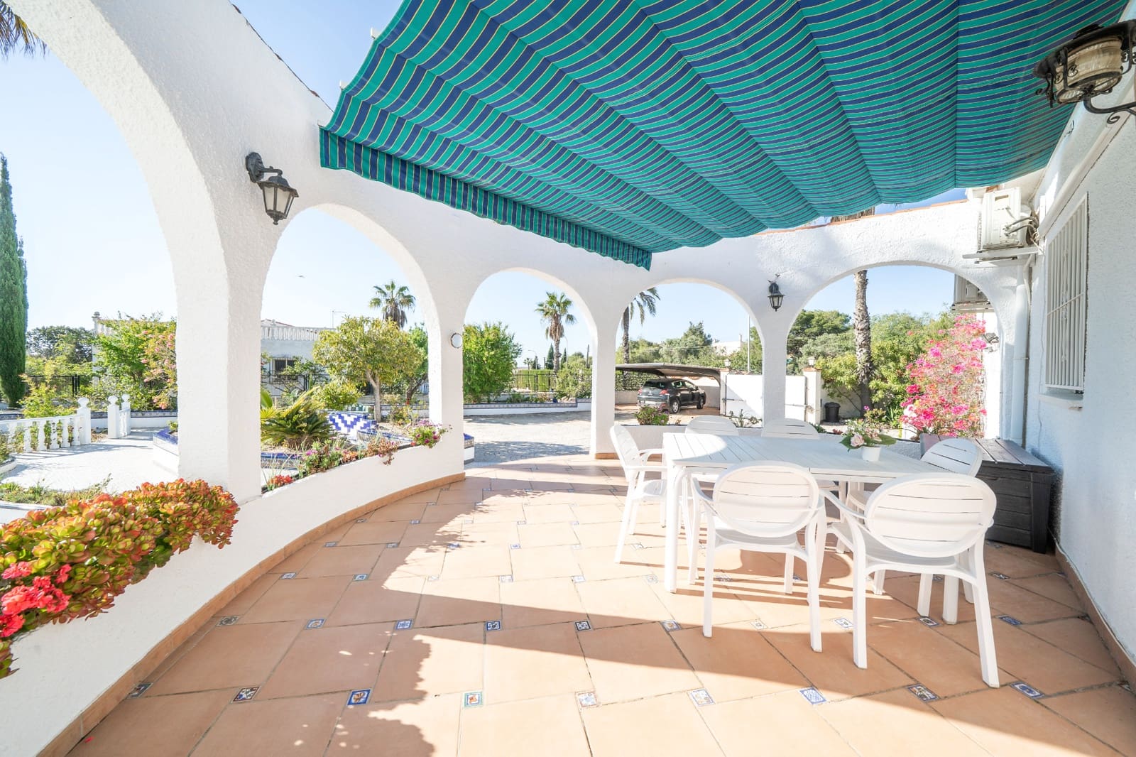 3 soveværelse Villa til salg i La Marina med swimmingpool garage - € 450.000 (Ref: 9775996)