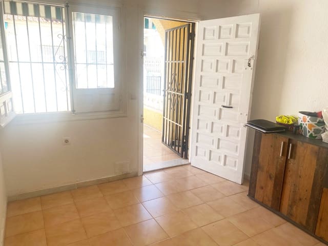 1 soveværelse Rækkehus til salg i La Marina, Elche / Elx - € 79.900 (Ref: 9781271)