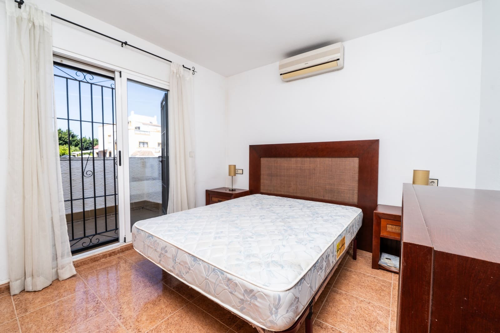 3 sovrum Semi-fristående Villa till salu i La Marina med pool - 189 000 € (Ref: 9787823)