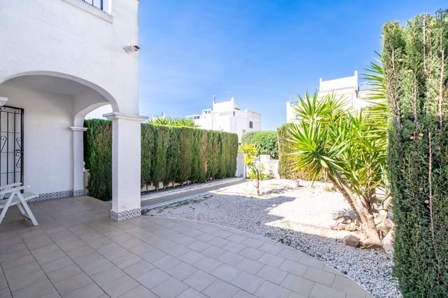 3 soverom Kjedet enebolig til salgs i La Marina, Elche / Elx med svømmebasseng - € 189 000 (Ref: 9787823)