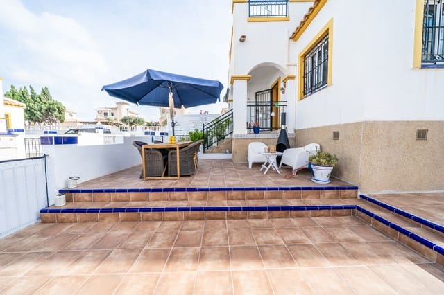 3 Zimmer Doppelhaus zu verkaufen in La Marina, Elche / Elx mit Pool - 189.000 € (Ref: 9802508)