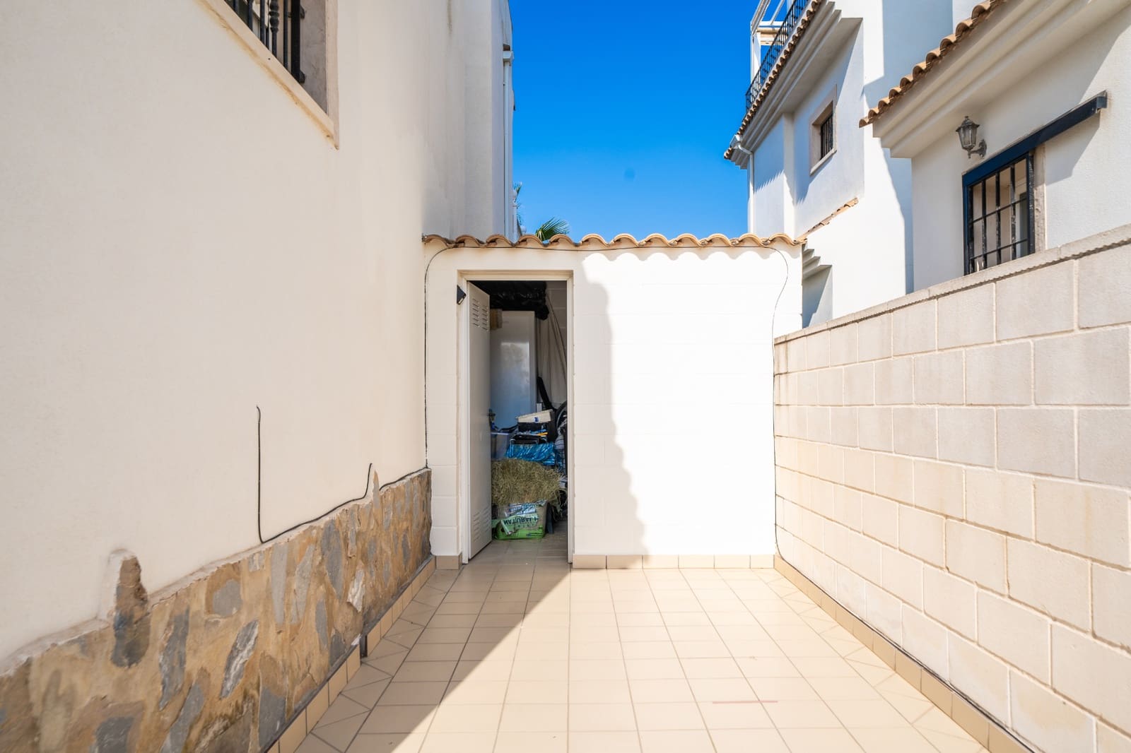 3 soveværelse Villa til salg i La Marina med swimmingpool - € 275.000 (Ref: 9815052)