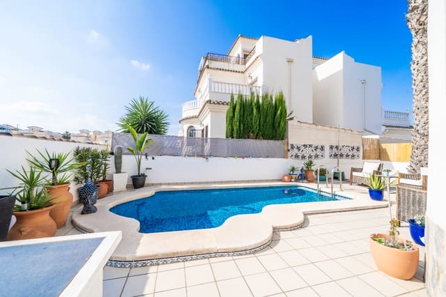 3 soveværelse Villa til salg i La Marina, Elche / Elx med swimmingpool - € 275.000 (Ref: 9815052)