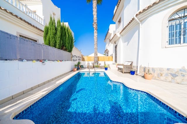 3 soveværelse Villa til salg i La Marina, Elche / Elx med swimmingpool - € 275.000 (Ref: 9815052)