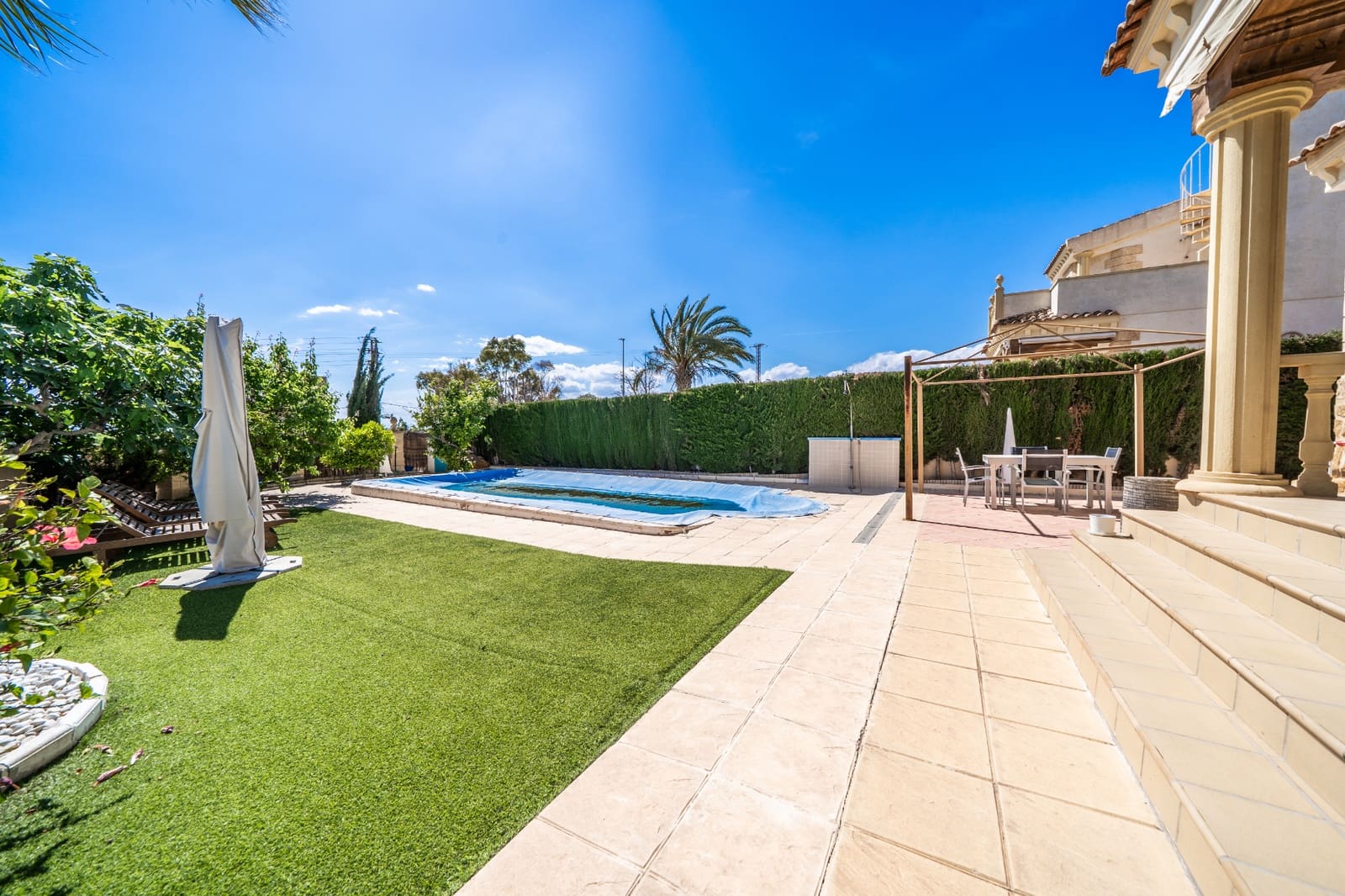 3 soveværelse Villa til salg i La Marina med swimmingpool - € 409.000 (Ref: 9818625)