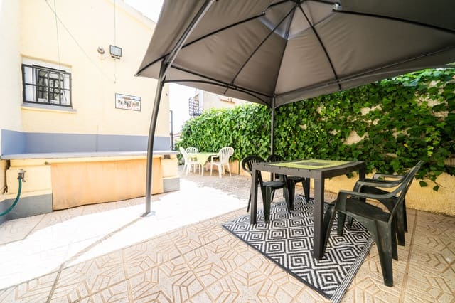 3 soveværelse Villa til salg i La Marina, Elche / Elx med swimmingpool - € 230.000 (Ref: 9829611)
