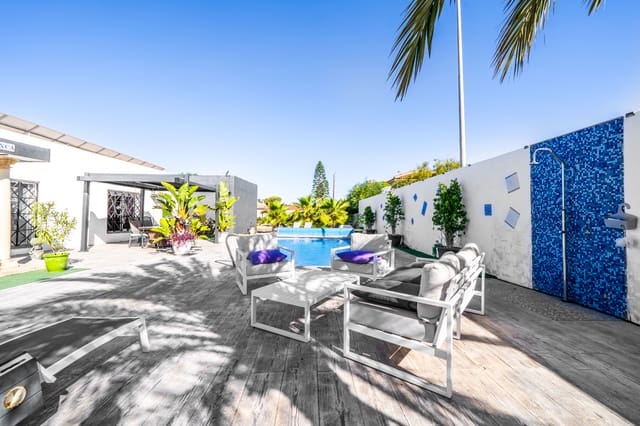 3 soverom Villa til salgs i La Marina, Elche / Elx med svømmebasseng - € 445 500 (Ref: 9829892)